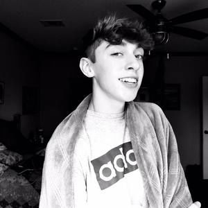 Meet your Posher, Ethan